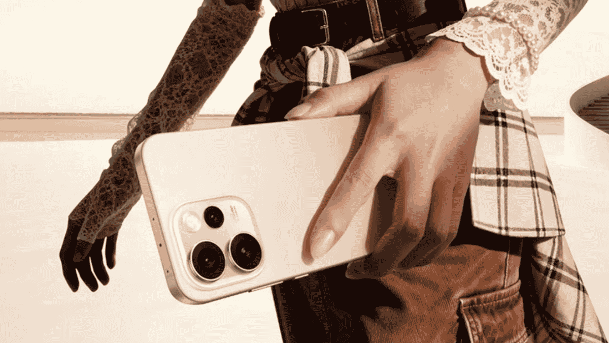 Oppo Reno 16 Pro Max Leak Reveals 200MP Camera, Dimensity Chip and Premium Display